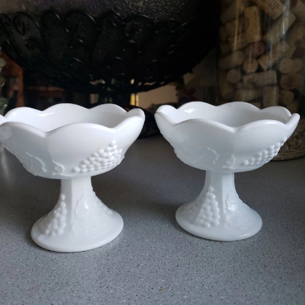 Vtg.milkglass  candleholder